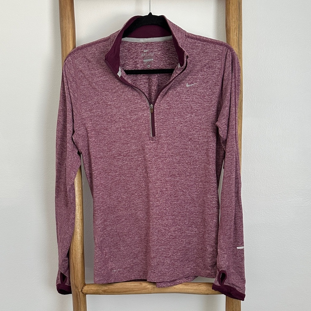 Nike Women's Dri-Fit Quarter Zip Lightweight Top